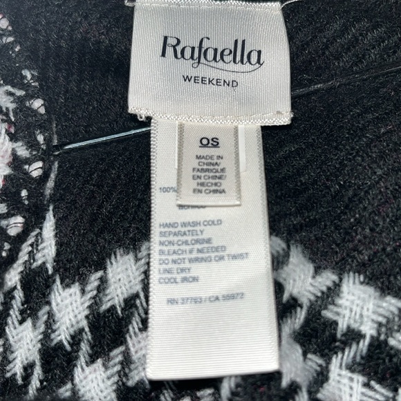 RAFAELLA WEEKEND WRAP SHAWL SCARF-preowned condition - Picture 8 of 11
